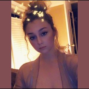 Meet your Posher, Brooke